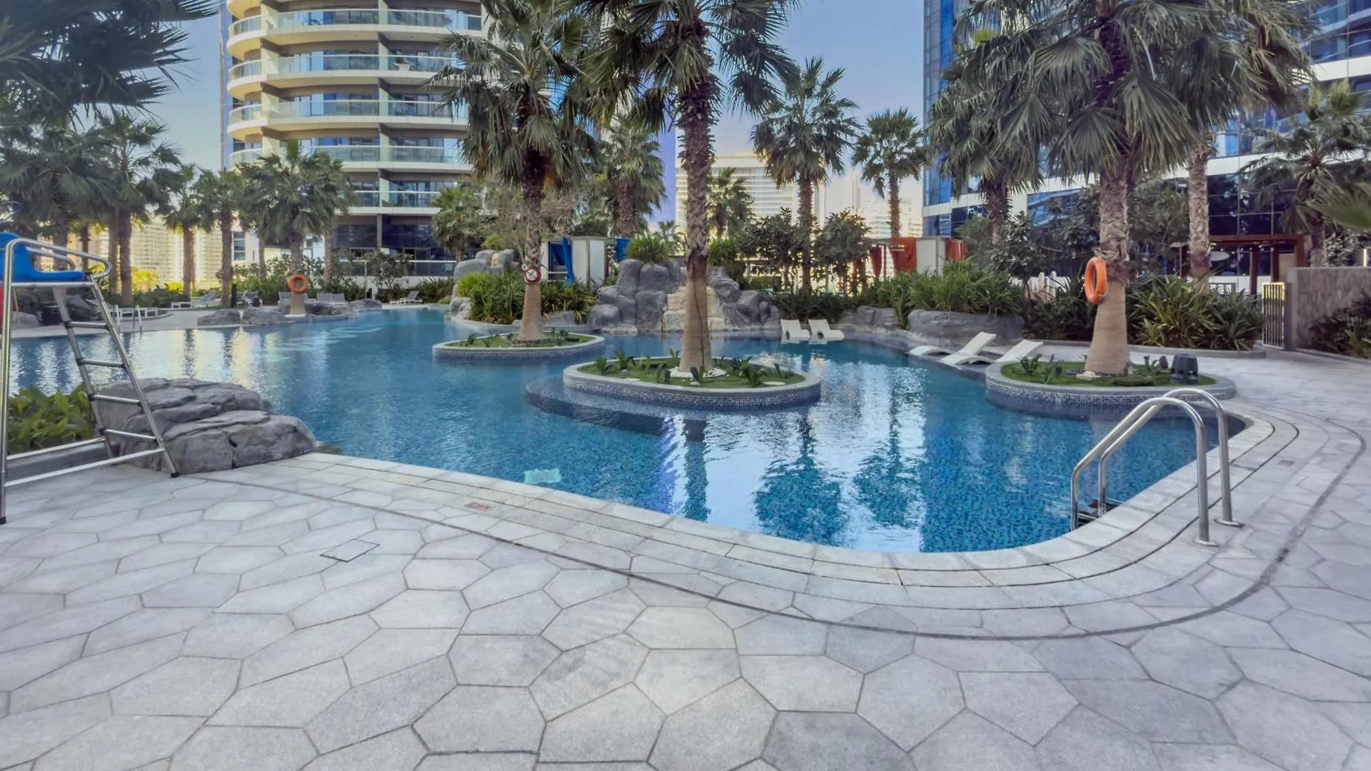 2Br In Luxurious Paramount Burj Khalifa View Pool & Gym Dubai