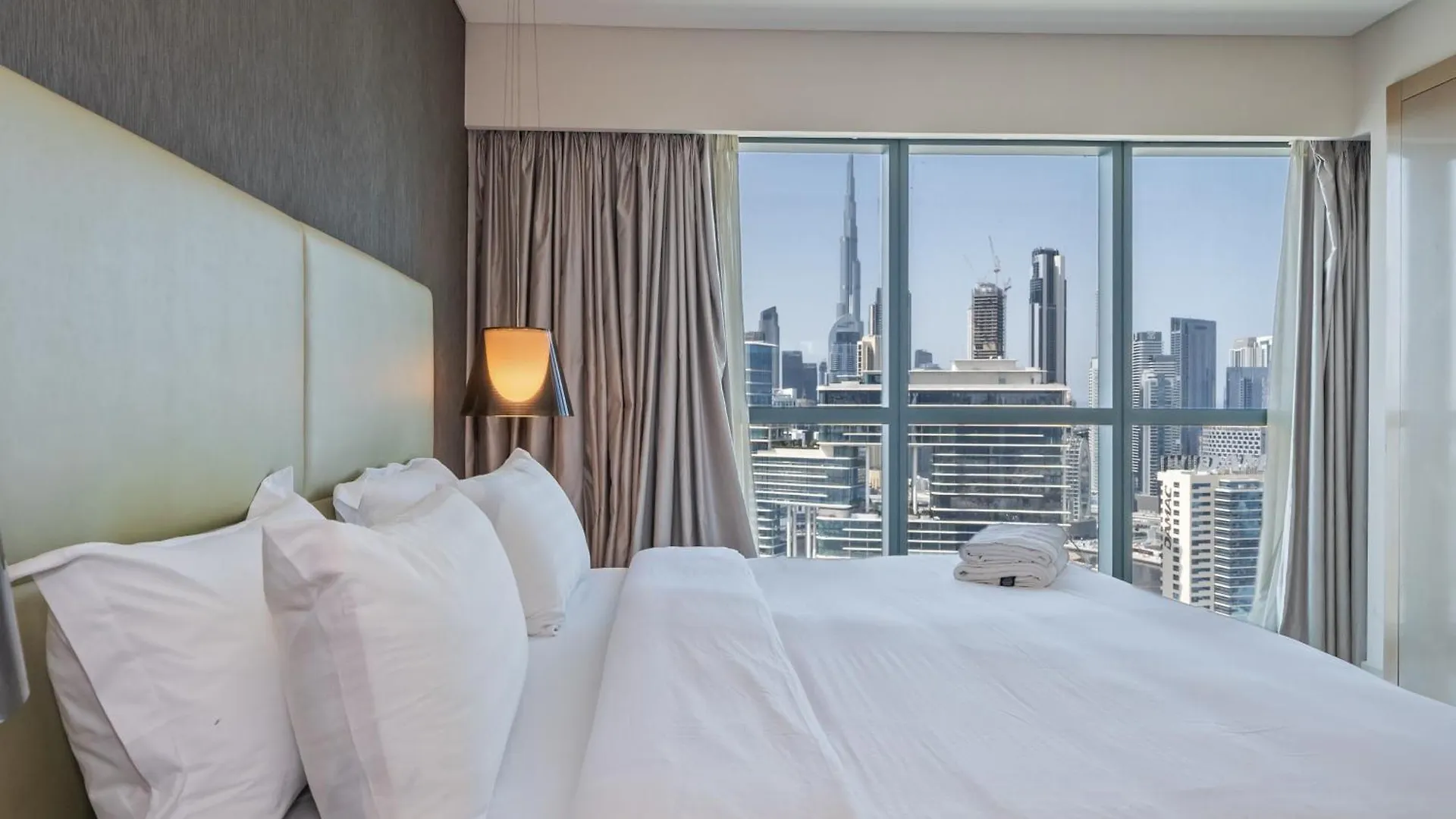2Br In Luxurious Paramount Burj Khalifa View Pool & Gym Dubai Casa vacanze