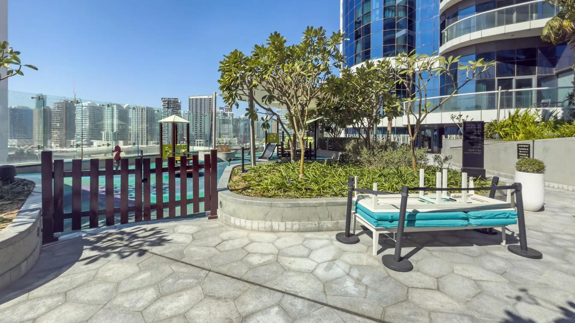 2Br In Luxurious Paramount Burj Khalifa View Pool & Gym Dubai