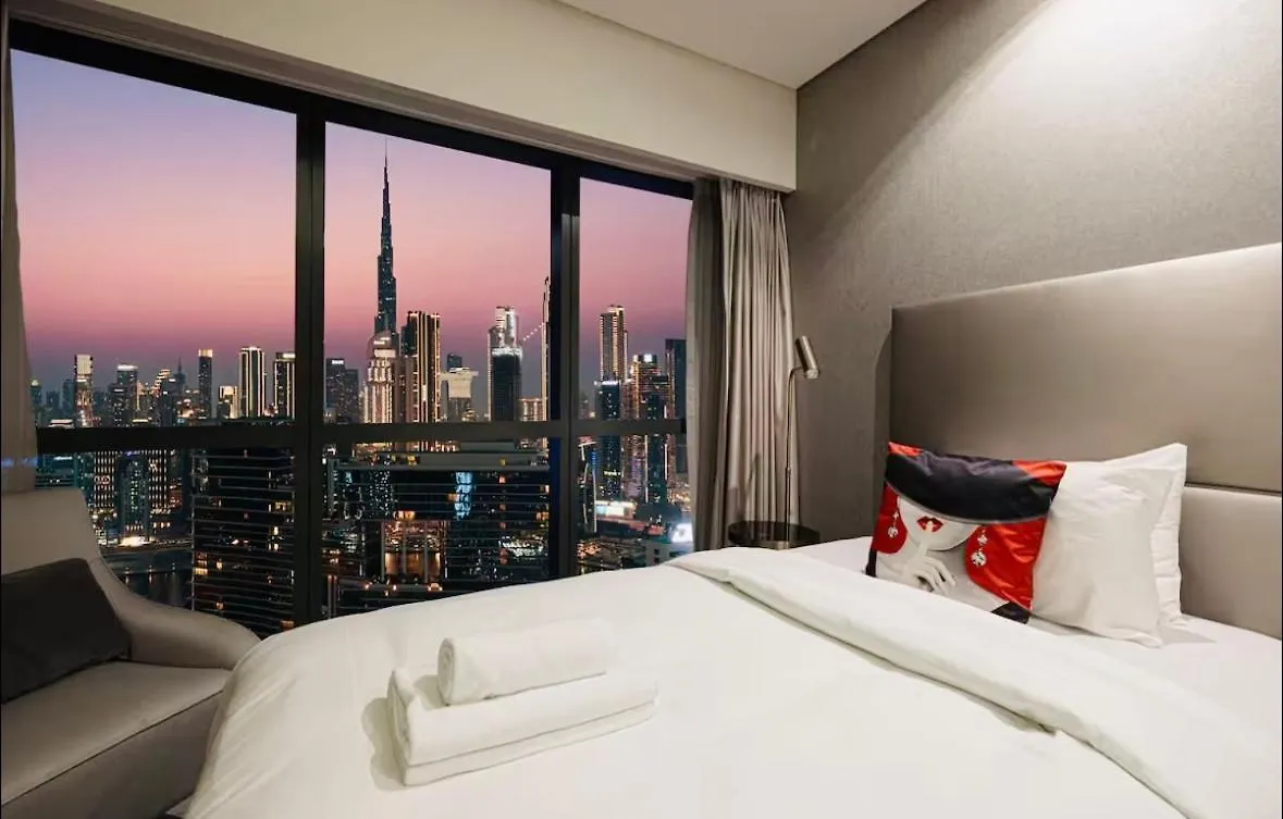 2Br In Luxurious Paramount Burj Khalifa View Pool & Gym Dubai