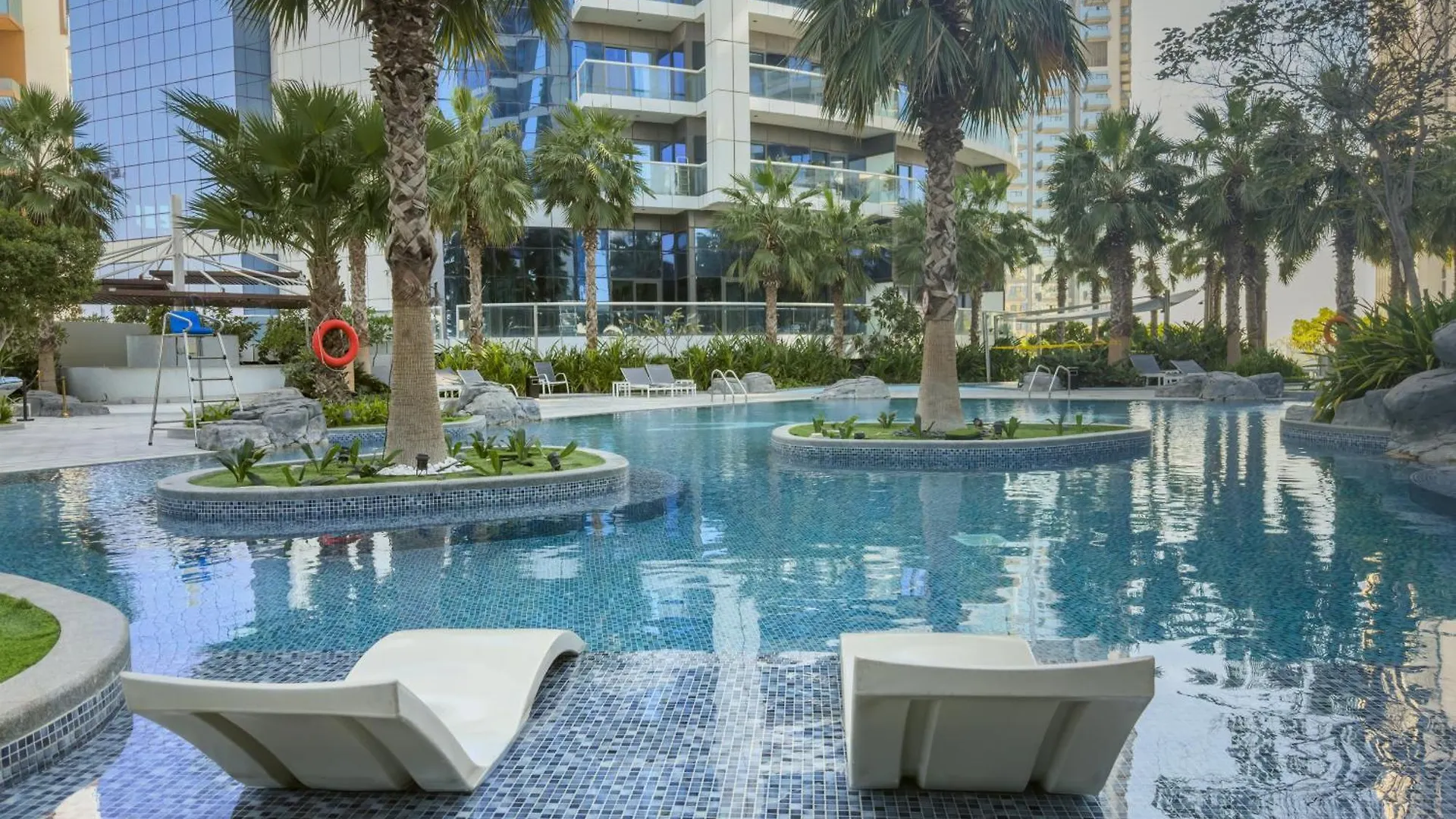 Holiday home 2Br In Luxurious Paramount Burj Khalifa View Pool & Gym Dubai